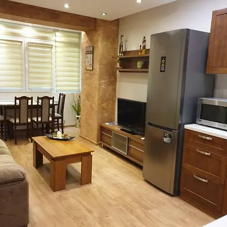 Apartment Luxury 2 Bedroom,2 Bathroom ,free Parking *