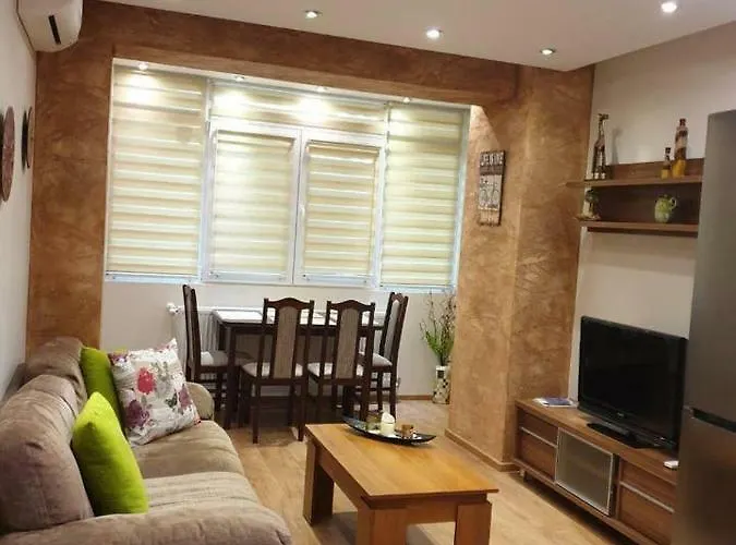 Luxury 2 Bedroom,2 Bathroom ,free Parking 公寓